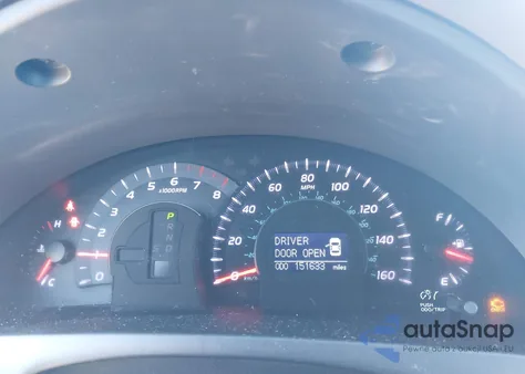 2010 Toyota Camry Xle V6 z USA, uszkodzony, nr VIN 4T1BK3EK9AU099521